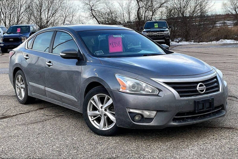 2015 Nissan Altima SL's photo