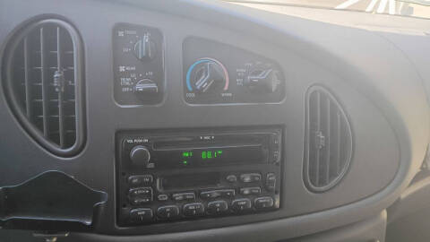 2003 Ford E-Series E-450 SD