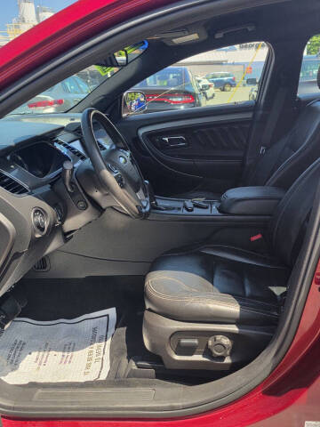 2015 Ford Taurus SEL