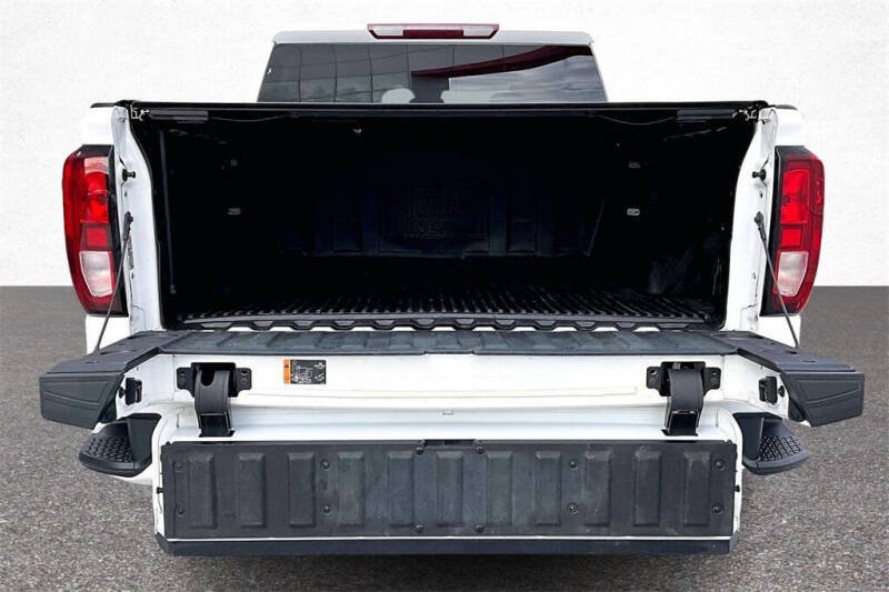 2022 GMC Sierra 1500 Elevation Standard