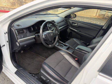 2017 Toyota Camry SE