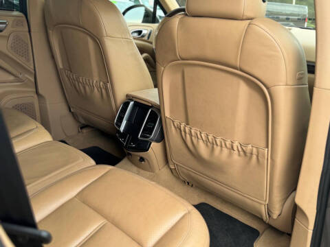 2012 Porsche Cayenne Tiptronic