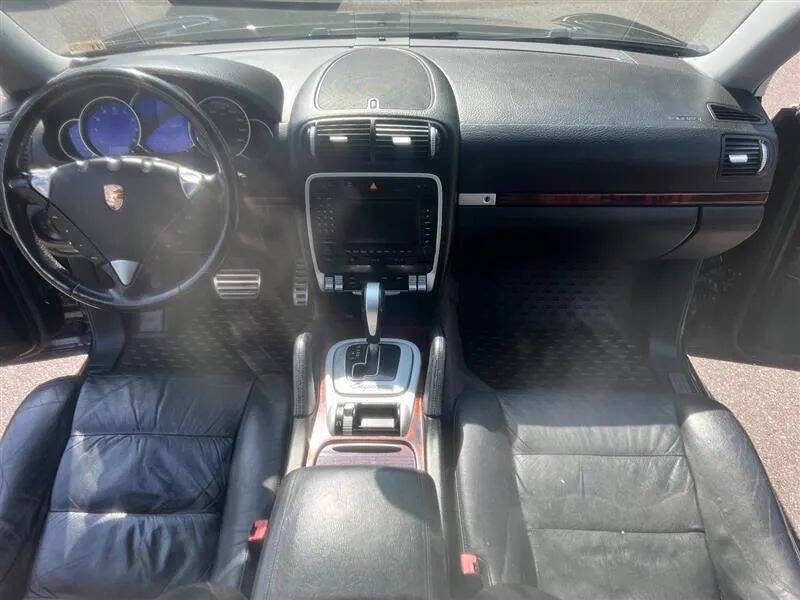 2004 Porsche Cayenne S