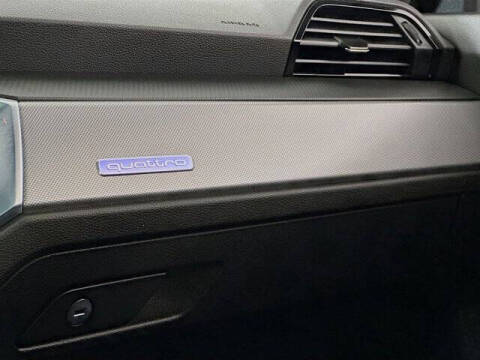 2023 Audi Q3 quattro S line Prem Plus 45 TFSI