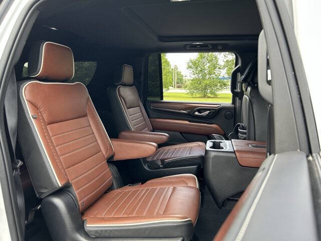 2023 GMC Yukon XL Denali Ultimate
