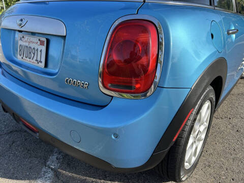 2015 MINI Hardtop 4 Door Cooper