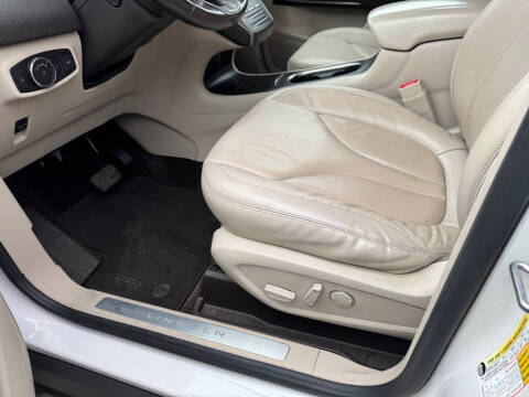 2017 Lincoln MKC Select