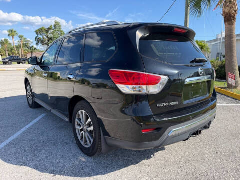 2014 Nissan Pathfinder SV