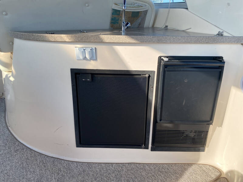 2003 Rinker 342 FIESTA VEE