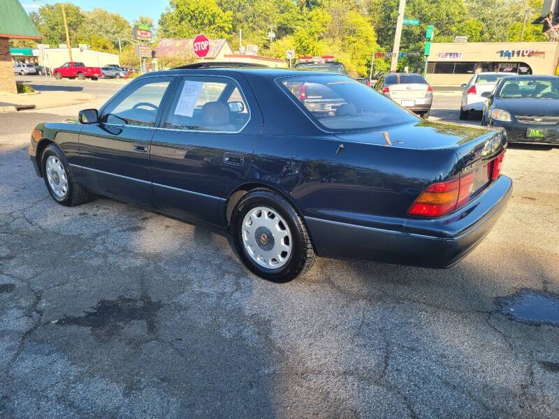 1995 Lexus LS 400 for sale at Johnny's Motor Cars in Toledo OH