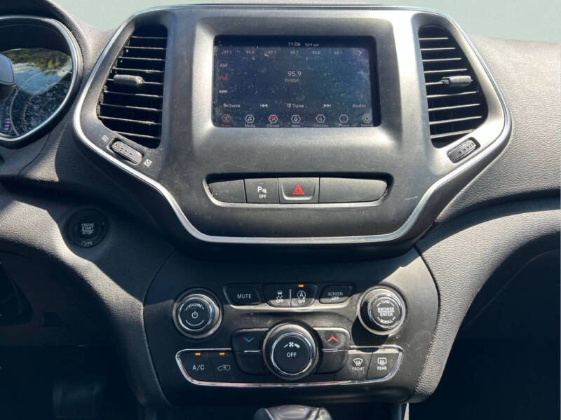 2019 Jeep Cherokee Latitude Plus