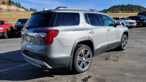 2023 GMC Acadia SLT