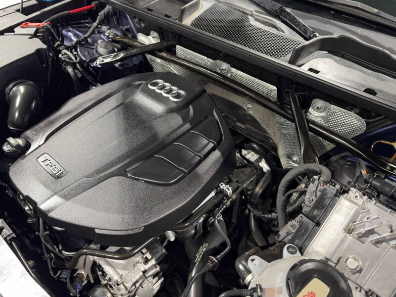 2020 Audi Q5 quattro Titanium Premium 45 TFSI