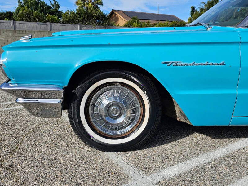 1964 Ford Thunderbird