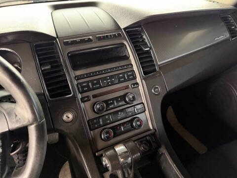 2010 Ford Taurus SEL