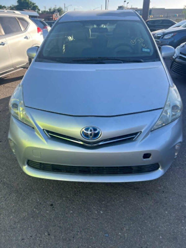 2012 Toyota Prius v Three