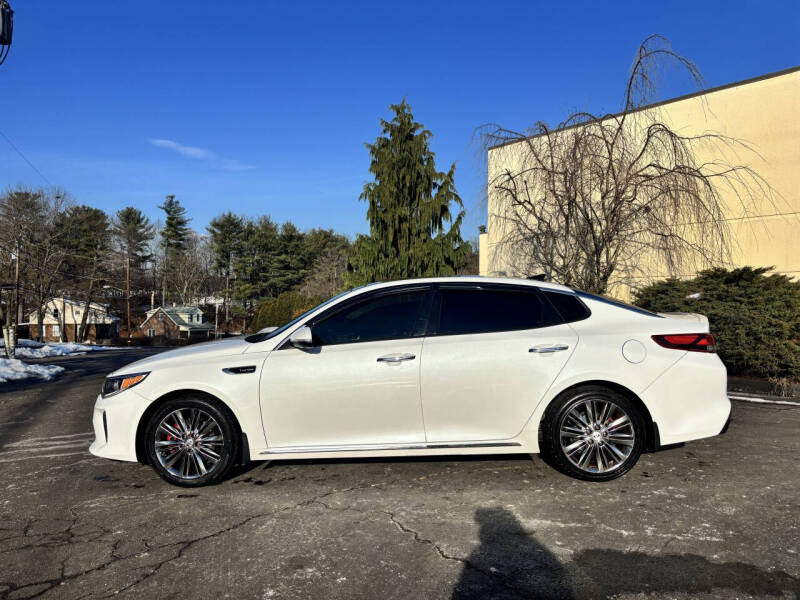 2017 Kia Optima SXL's photo