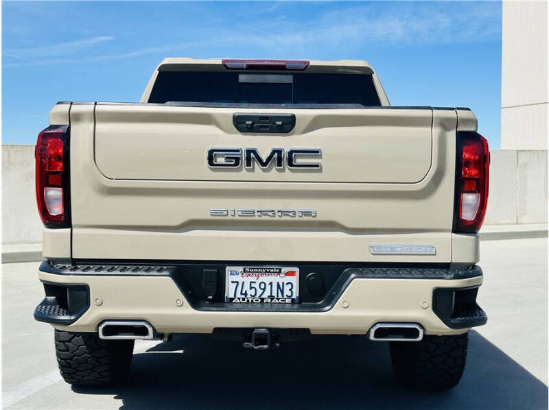 2022 GMC Sierra 1500 Elevation