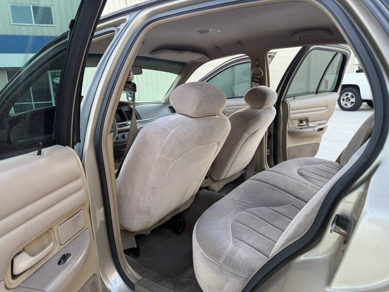 1999 Ford Crown Victoria