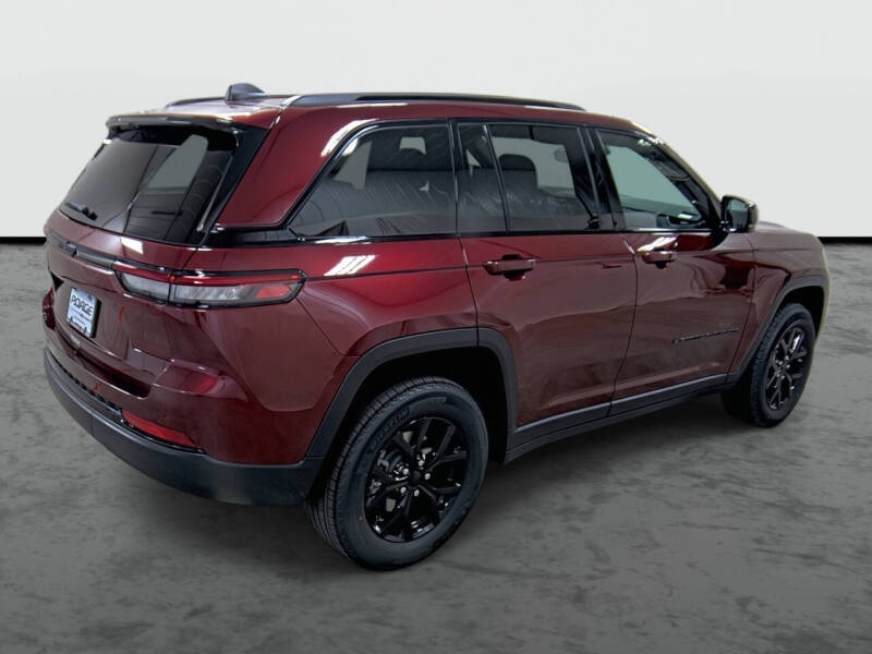 2025 Jeep Grand Cherokee Altitude X