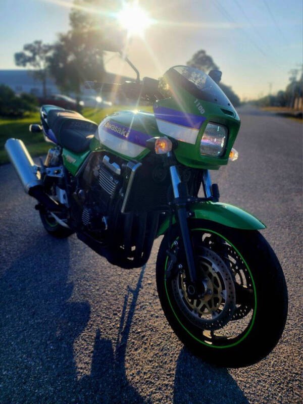 2000 Kawasaki ZR-X1100