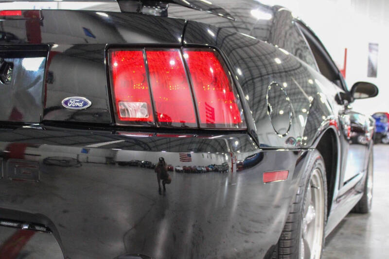 2003 Ford Mustang GT Deluxe