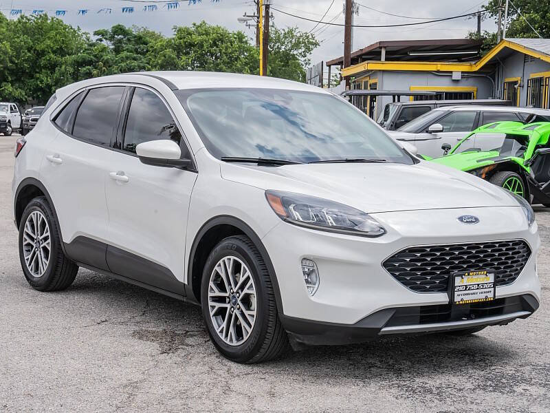 2022 Ford Escape SEL