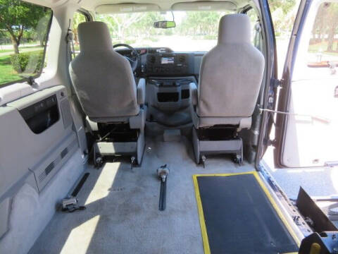 2011 Ford E-Series E-350 SD XLT