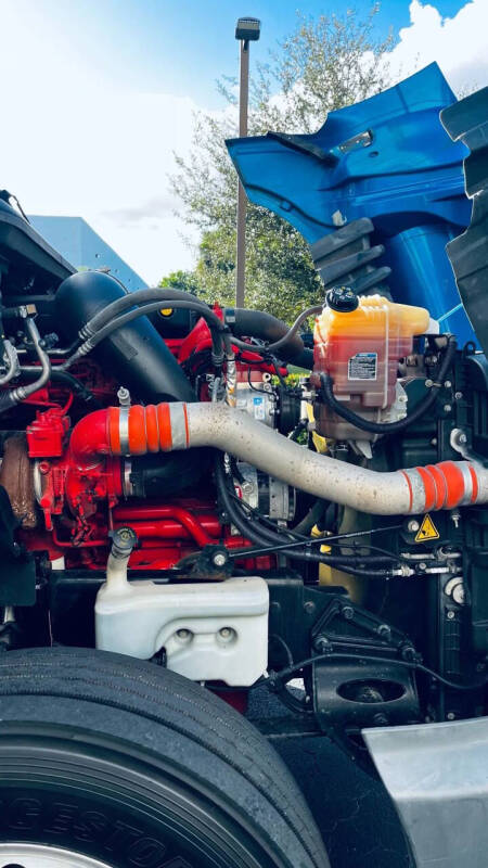 2018 International LT625