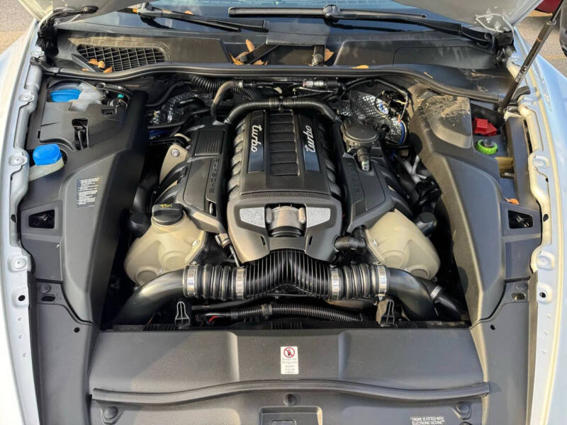 2012 Porsche Cayenne Turbo