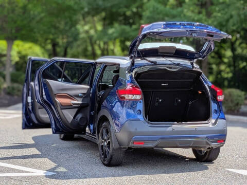 2020 Nissan Kicks SR