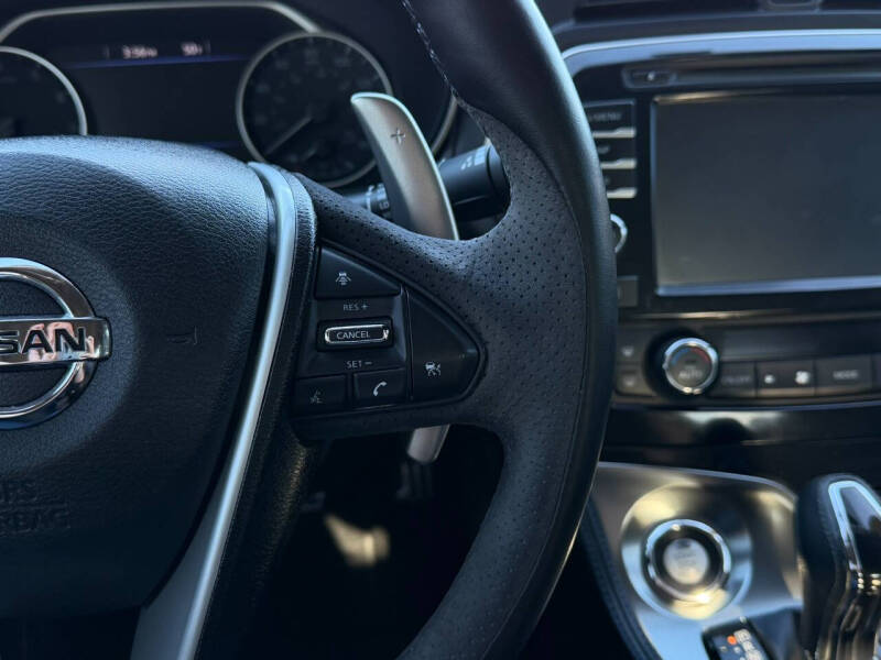 2017 Nissan Maxima 3.5 SR