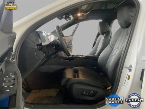 2025 BMW 5 Series 530i