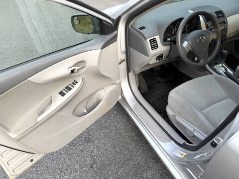 2010 Toyota Corolla LE