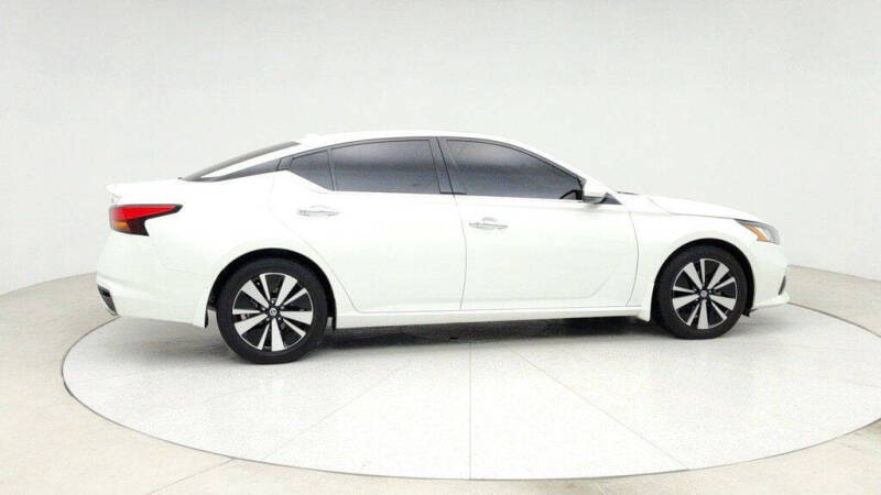 2022 Nissan Altima 2.5 SL