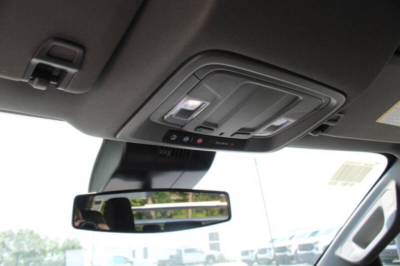 2025 GMC Sierra 3500HD CC Pro