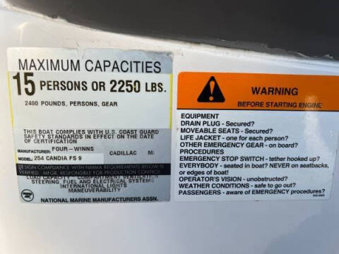 2001 Four Winns FUNSHIP 254