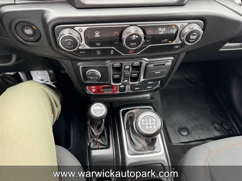 2021 Jeep Gladiator Mojave