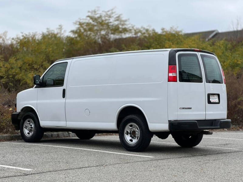 2018 Chevrolet Express 2500