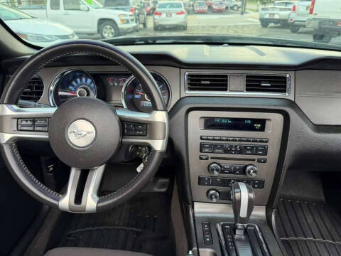 2013 Ford Mustang V6 Premium