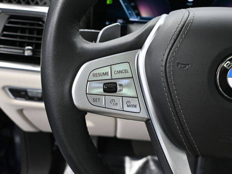 2023 BMW X7 xDrive40i