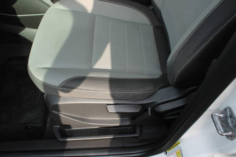 2014 Ford C-MAX Hybrid SE