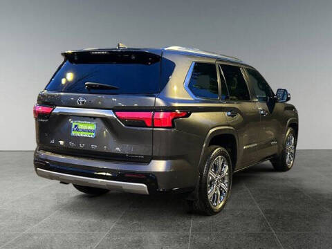 2025 Toyota Sequoia SR5