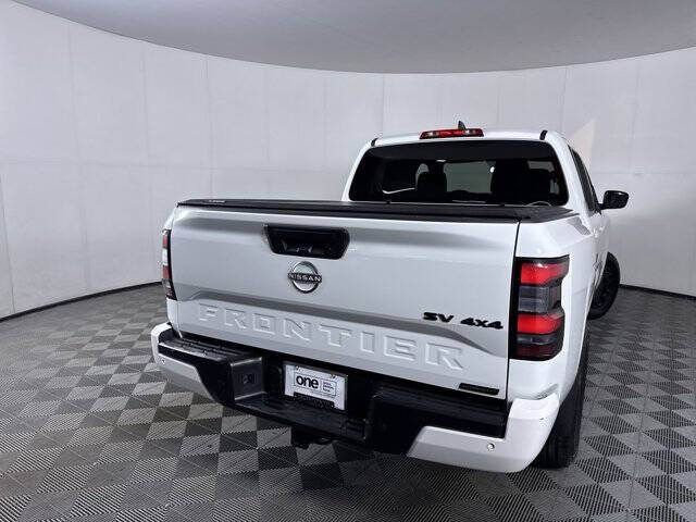 2023 Nissan Frontier SV