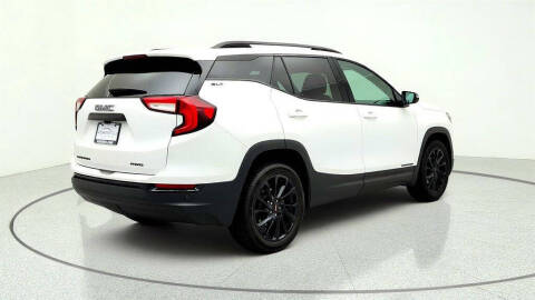 2024 GMC Terrain SLT