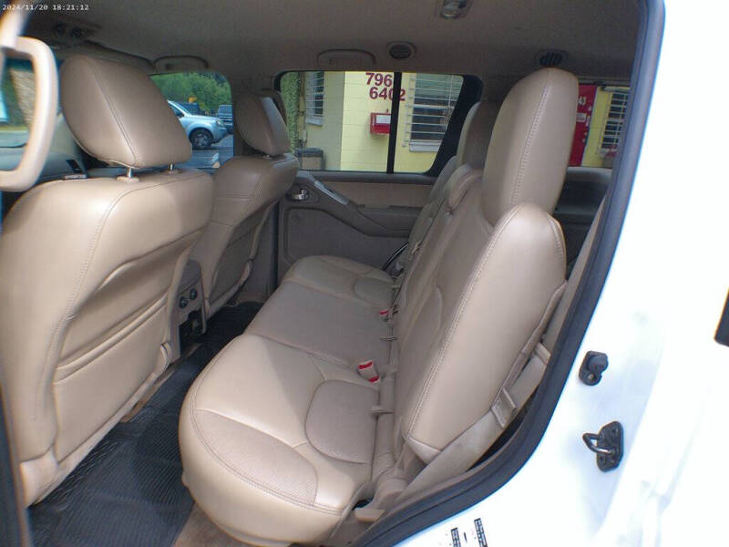 2012 Nissan Pathfinder Silver Edition