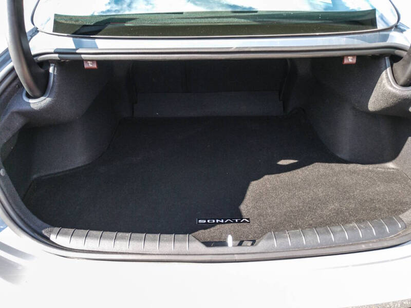 2025 Hyundai Sonata SE