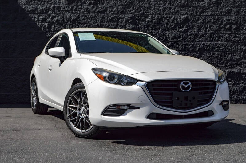 2018 Mazda MAZDA3 Touring