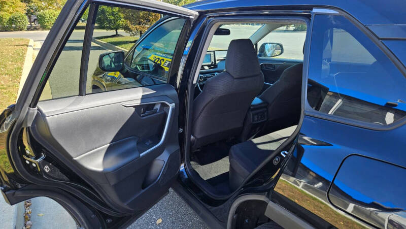 2021 Toyota RAV4 Hybrid LE