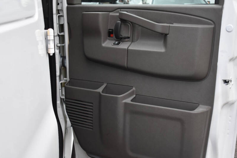 2021 GMC Savana 2500